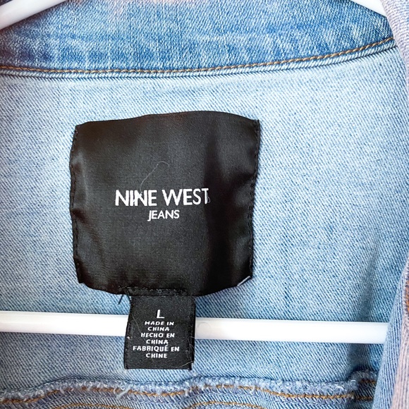 Nine West | NWOT cropped distressed hem blue jean denim jacket silver buttons - Picture 6 of 6